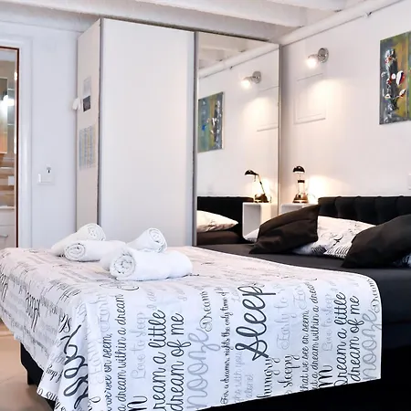 Val Apartment