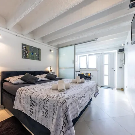 Val Διαμέρισμα